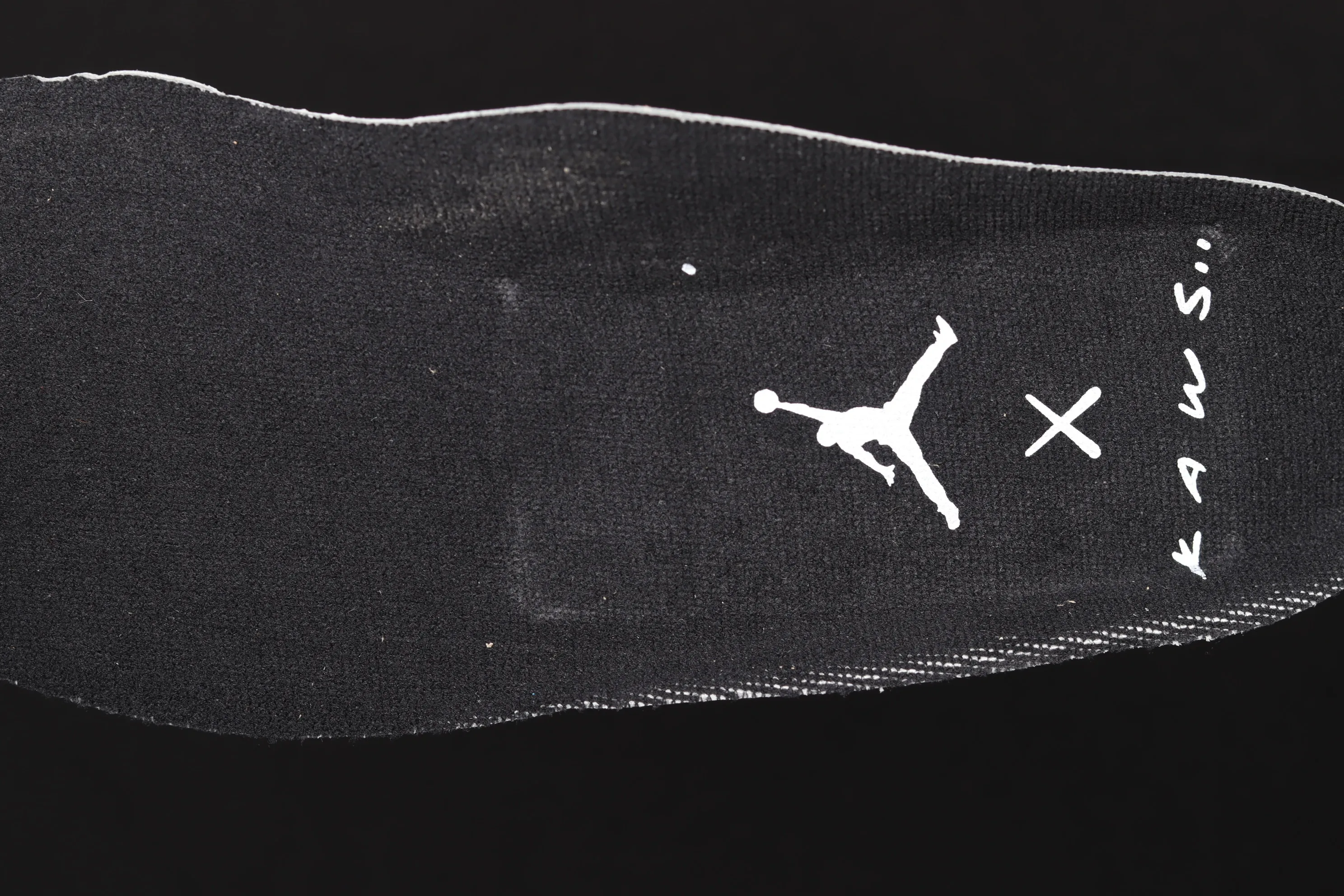 All categories Air Jordan Jordan series basketball shoes Air Jordan 4 G version Kaws x Air Jordan 4 Black AJ4 black suede luminous limited edition 930155-001